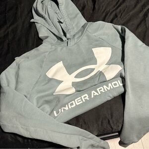 Barely worn sweatshirt